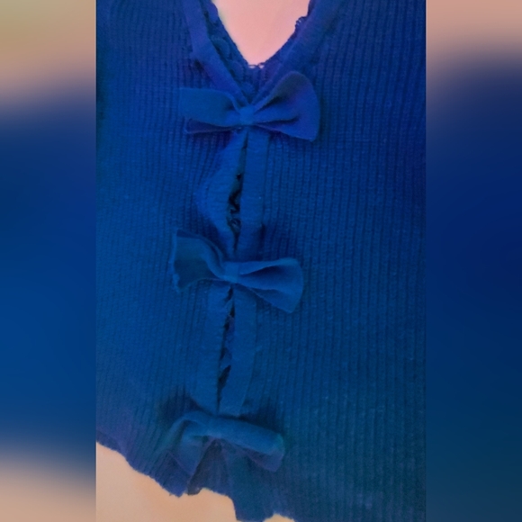 Blue Skies Sweater - Picture 5 of 6